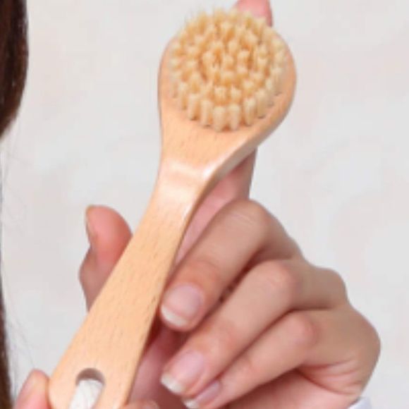 Daily Concepts Daily Facial Dry Brush - Picture 3 of 3